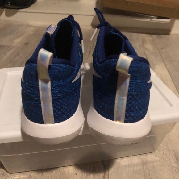 Nike Roshe Run - Picture 2 of 4